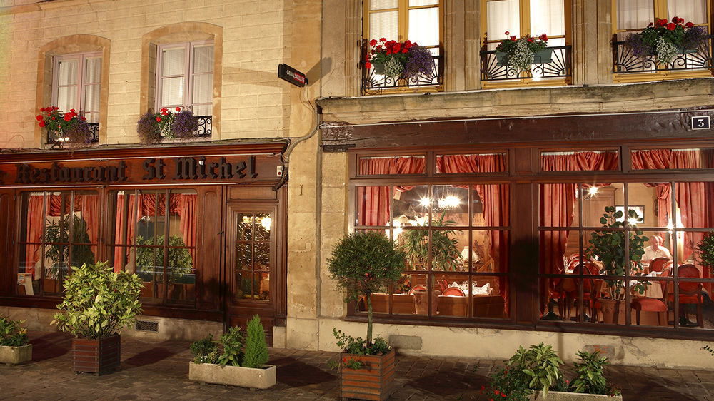 Le Saint Michel Hotel Sedan Bagian luar foto