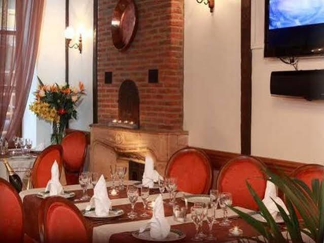 Le Saint Michel Hotel Sedan Bagian luar foto